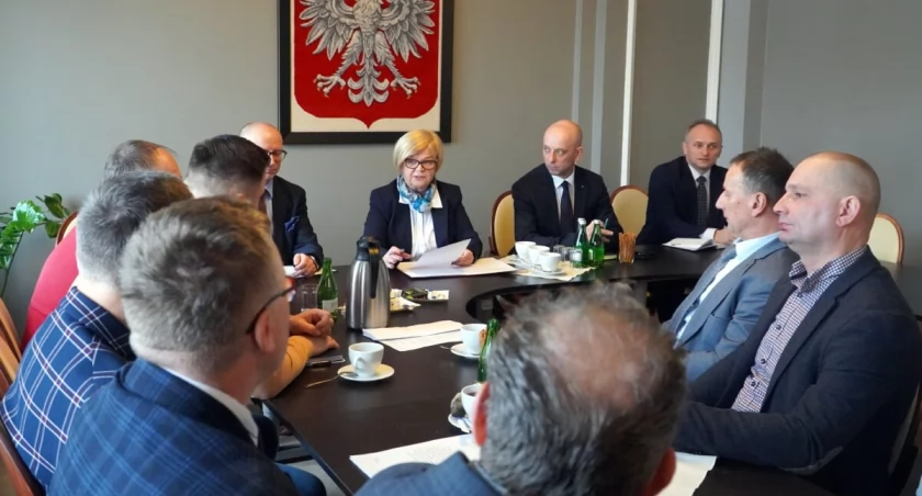 Posiedzenia Zespołu ds. rolnictwa i obszarów wiejskich, będącego organem doradczym ds. rolnictwa z udziałem przedstawicieli rolników, odbywać się mają cyklicznie, co najmniej raz w miesiącu. Pierwsze miało miejsce 19 stycznia./ FOT. PUW Rzeszów
