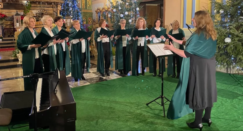 Jury oceniało prezentacje wg warunków głosowych, wykonania i interpretacji, doboru repertuaru oraz ogólnego wyrazu artystycznego./Foto: JMS OFM 