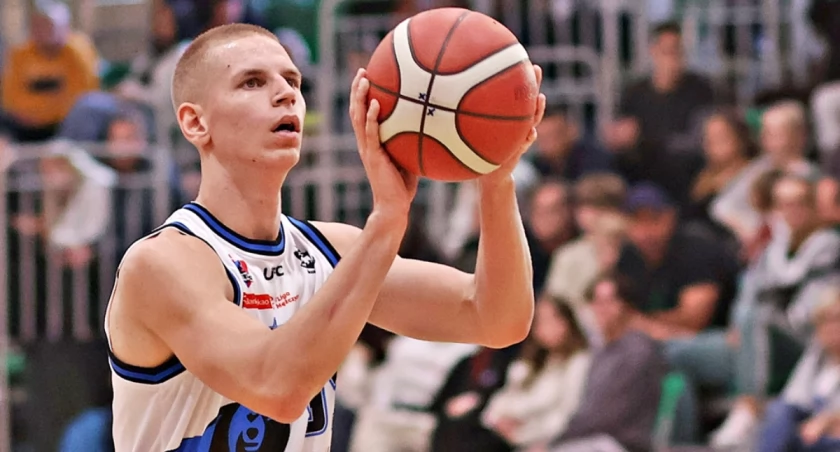 Maciej Puchalski jest jednym z większych koszykarskich talentów w Polsce. Fot. Grzegorz Gajdzik
