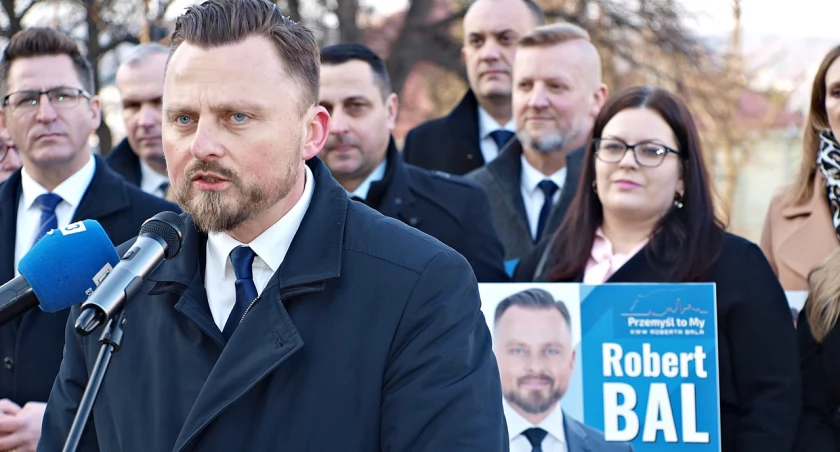 – Marzy się nam Przemyśl zielony, czysty i zadbany. Przemyśl, do którego będą przyjeżdżać turyści i będą się tym miastem bardziej zachwycać – powiedział Robert Bal, kandydat na prezydenta miasta Przemyśla. Fot. Mariusz Godos