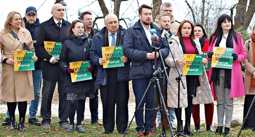 Kandydaci KKW Trzeciej Drogi z okręgu nr 1 na radnych Rady Miejskiej w Przemyślu najrpawdopodobniej nie będą mogli wziąć udziału w wyborach samorządowych 7 kwietnia br. Fot. Mariusz Godos