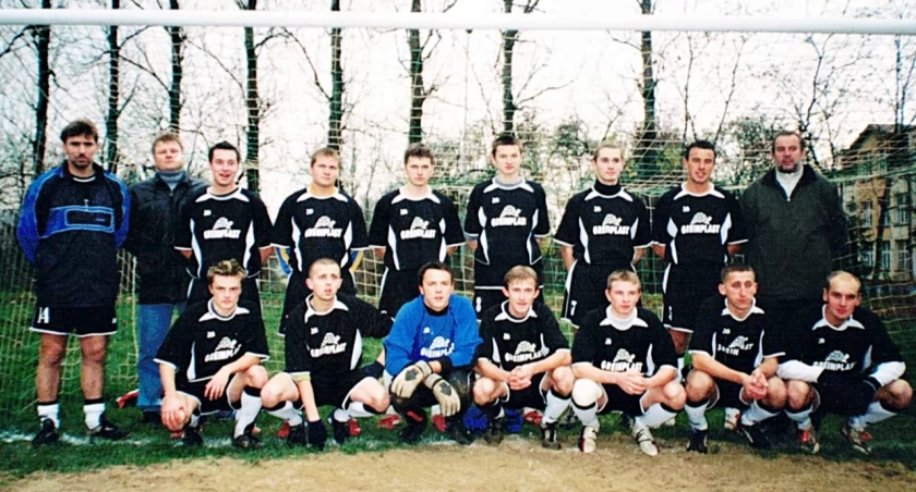 Pogórze Dubiecko – wicemistrz rundy jesiennej w V lidze okręgowej w sezonie 2005 – 2006. Fot. ze zbiorów Henryka Sowy