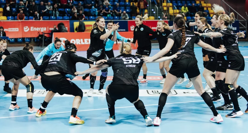 Piłkarki ręczne Handball JKS Jarosław jeśli pokonają przed własną publicznością EKS Start Elbląg, na pewno zapewnią sobiee superligowy byt. Fot. ORLEN Superliga Piłki Ręcznej Kobiet