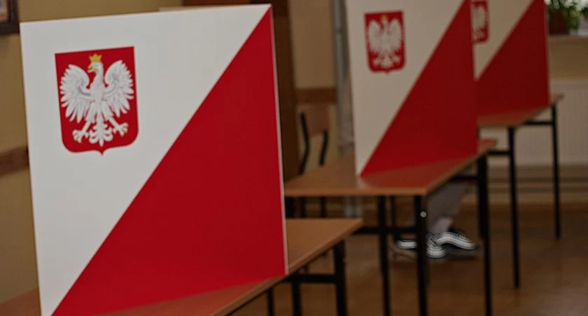 Po sześciu godzinach głosowania w II turze (g. 7 – g. 12) frekwencja w Przemyślu jest fatalna. Fot. Mariusz Godos