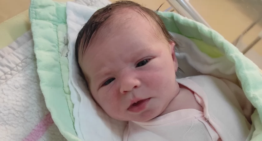 Oliwia Wielgos, córeczka Małgorzaty i Krzysztofa, siostrzyczka Michała (l.14), Natalii (l. 10) i Nikoli (l. 8), urodzona 21 kwietnia, o godzinie 14.40, mieszkanka Woli Buchowskiej. 