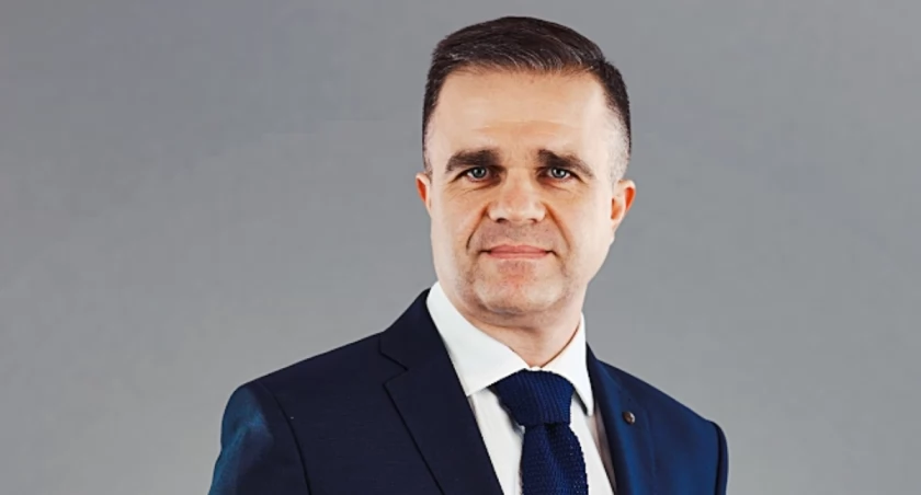 – Mam nadzieję, że wszyscy radni będą skoncentrowani na realizacji projektów i inicjatyw, które przyniosą korzyści dla mieszkańców powiatu przeworskiego – powiedział nowy starosta przeworski Dariusz Łapa. Fot. zbiory własne