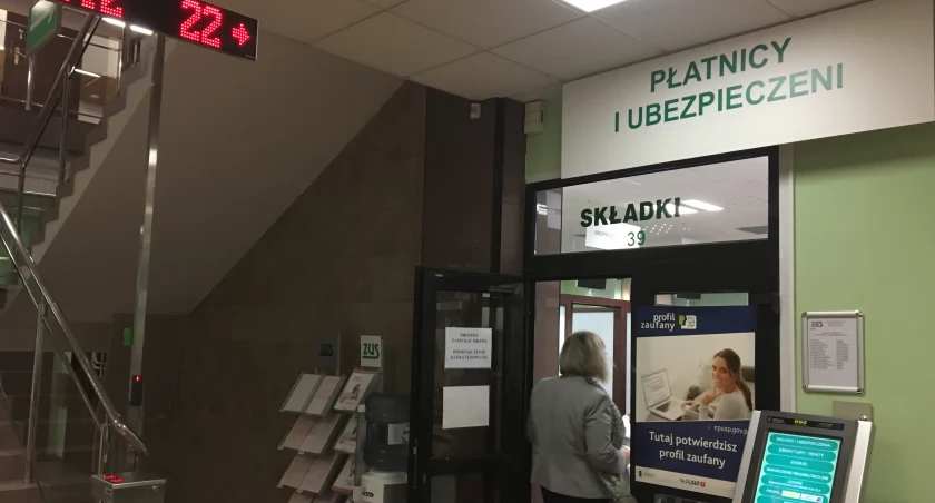 Już drugi rok przedsiębiorcy muszą przekazać do ZUS roczne rozliczenie składki na ubezpieczenie zdrowotne za miniony rok./ FOT. ZUS