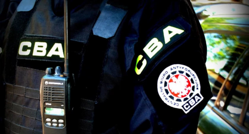 Z informacji przekazanych przez CBA wynika, że 20 maja br. funkcjonariusze Delegatury Centralnego Biura Antykorupcyjnego w Krakowie zatrzymali łącznie 6 osób, w tym dwóch lubuskich urzędników i emerytowanego oficera policji. Czynności procesowe prowadzono m.in. na terenie Podkarpacia./ FOT. CBA