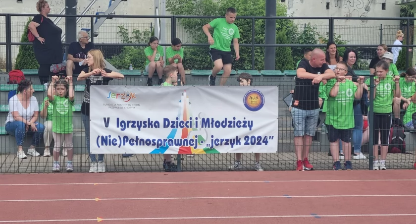 Wspaniała sportowa zabawa na stadionie Juvenii w Przemyślu. Fot. Artur Wilgucki 