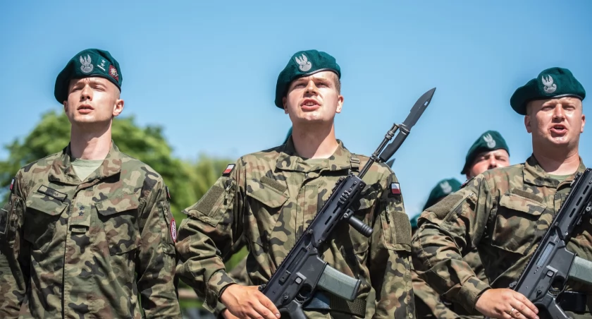 Rota przysięgi wybrzmiała w obecności najbliższych i zaproszonych na wydarzenie gości./ FOT. 5 BSP