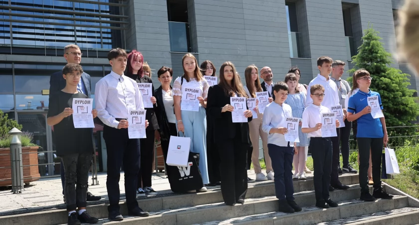 Laureaci na wspólnym zdjęciu./ FOT. IPN Rzeszów