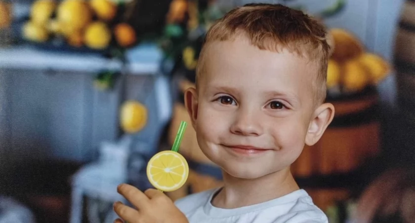 – Jeśli nie przeprowadzimy operacji wydłużenia nóżek oraz ich wyrównania nasz synek straci sprawność jaką udało nam się uzyskać – mówią rodzice trzylatka. 