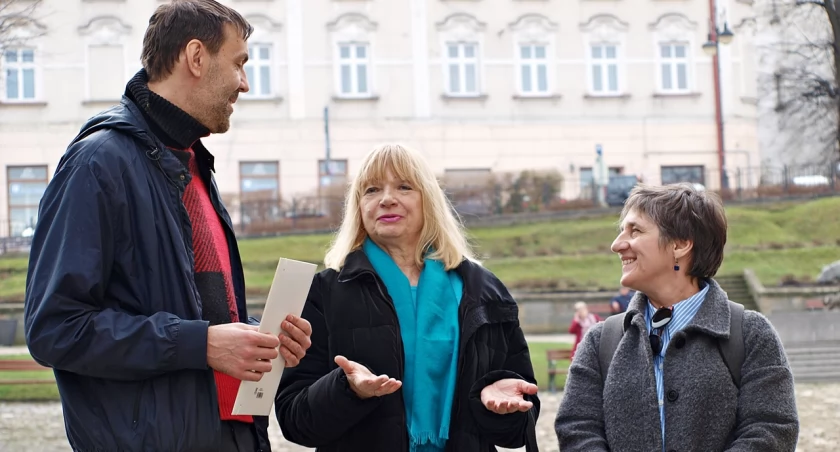 Projekt pierwszej w historii przemyskiego samorządu obywatelskiej inicjatywy  uchwałodawczej złożyli: Joanna Markin, Grażyna Niezgoda i Tomasz Sawka./MG