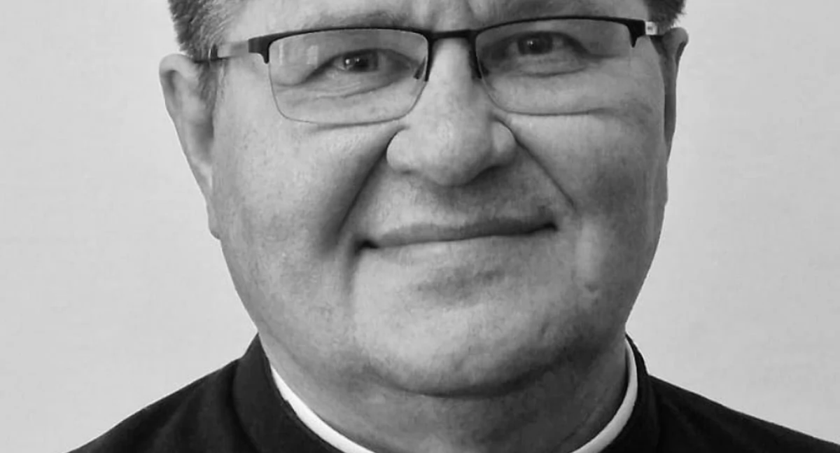 Odeszli, Znamy datę pogrzebu Mazurka proboszcza parafii Kazanowie - zdjęcie, fotografia