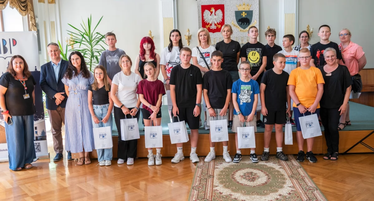 W budynku przy ul. Grodzkiej, a konkretnie w pracowni artystycznej, odbyły się warsztaty pod kierunkiem Henryka Laski. Fot. Adam Podulka