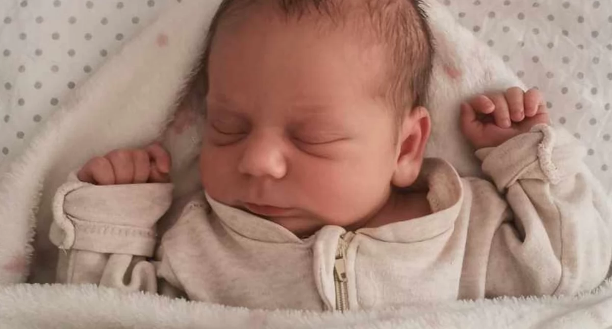 Róża Doronin, córeczka Julii i Jakuba, siostrzyczka Frania (l. 3) i Nikoli (l. 13), urodzona 10 września, waga 3170 g, mieszkanka Przemyśla.