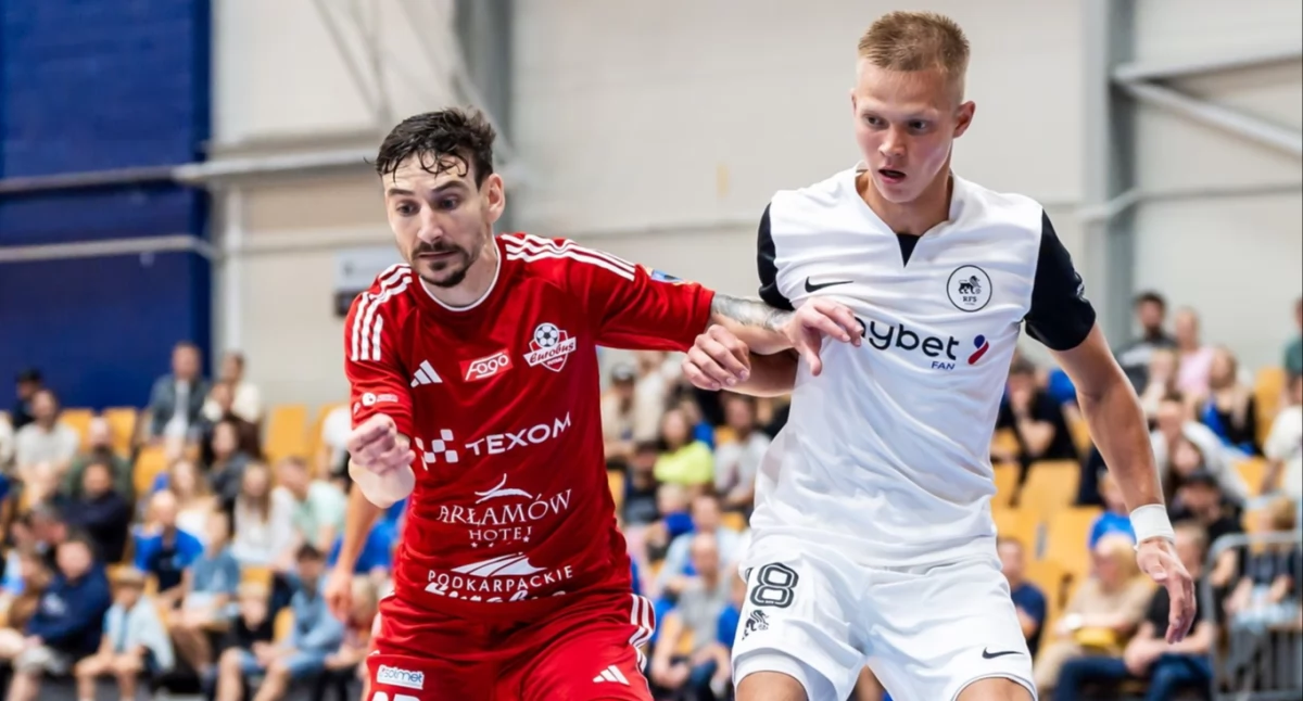Rafael Cadini (z lewej) 31. urodziny uczcił dwiema bramkami w sparingu z Ruchem Futsal w Chorzowie. Fot. RSF Ryga
