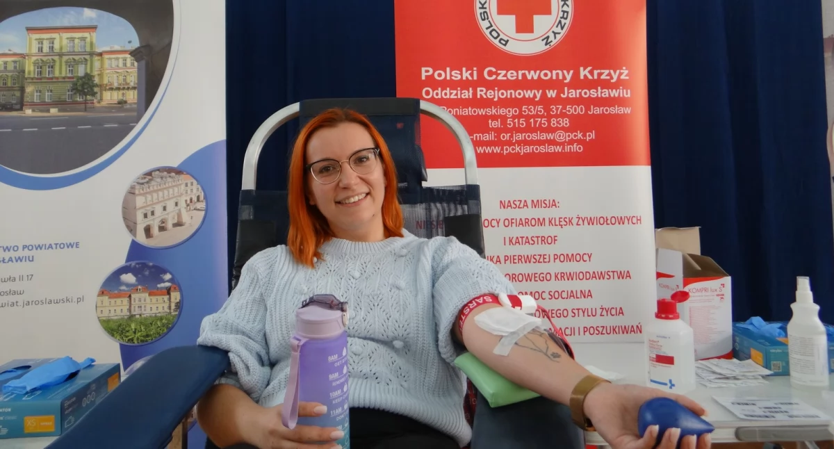 Frekwencja w miejscu zbiórki krwi, czyli sali gimnastycznej Zespołu Szkół Budowlanych i Ogólnokształcących, bez dwóch zdań dopisała. Chętnych do podzielenia się darem życia nie zabrakło./ FOT. ZSBiO