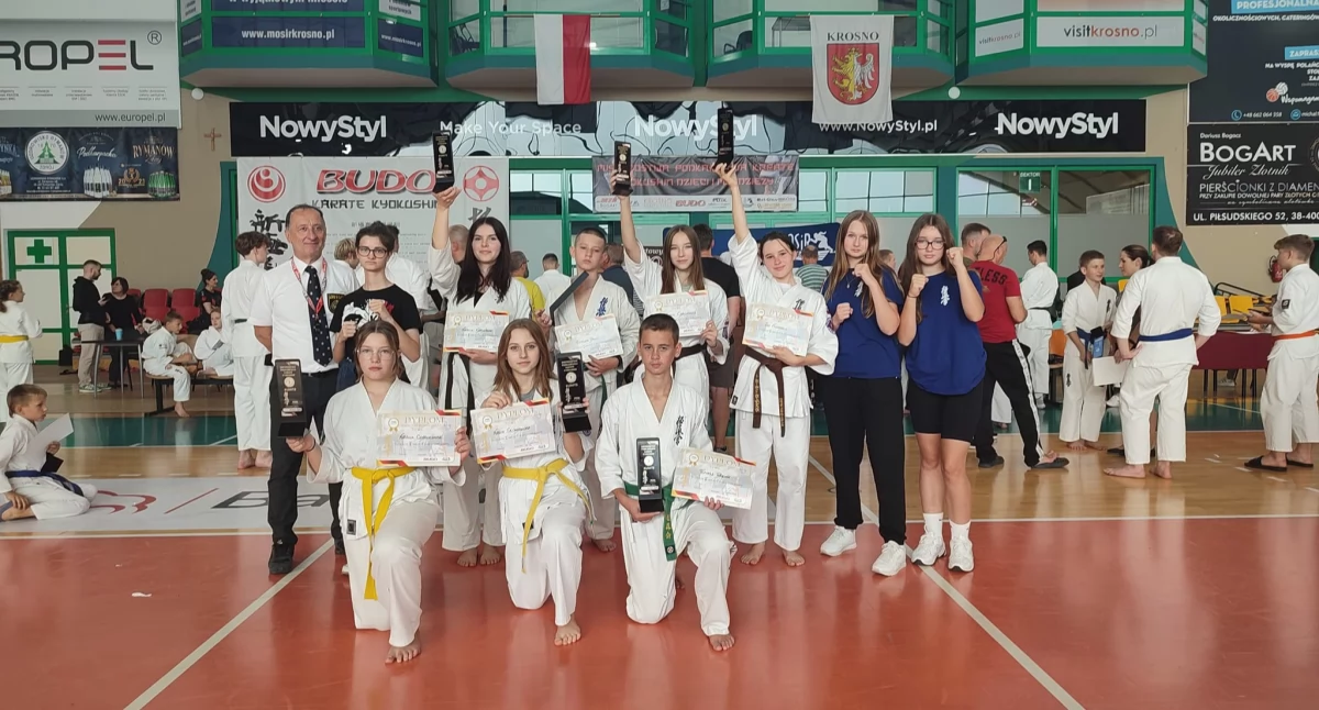 Ekipa IFK Saiha Przemyśl zgarnęła w Krośnie siedem krążków. Fot. zbiory własne