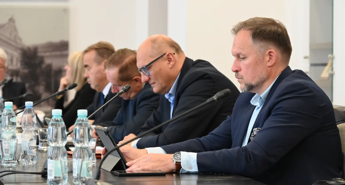 W kwestii zmian w budżecie radni byli jednomyślni./ FOT. Starostwo Powiatowe w Jarosławiu