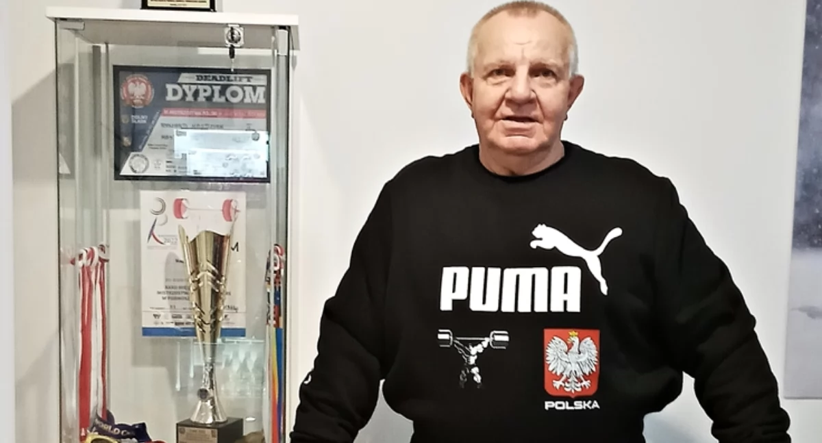 Ryszard Magdziak trenuje tzw. martwy ciąg w siłowni Total Aktive w Jarosławiu. Dopiero od około dwóch lat, a ma na swoim koncie już kilka medali najważniejszych imprez! Fot. ze zbiorów R. Magdziaka