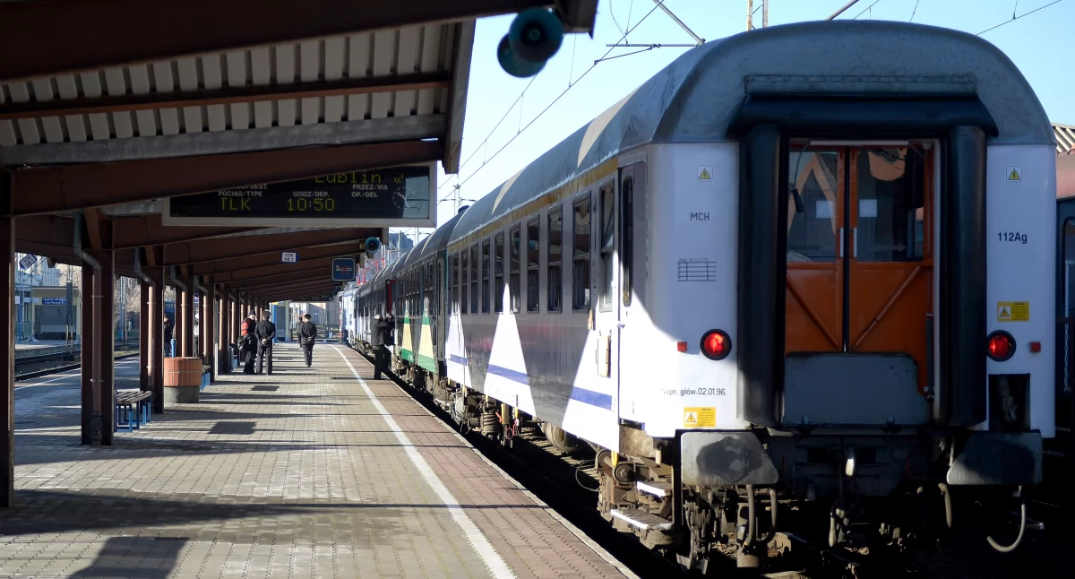Nowe połączenie kolejowe pojawi się m.in. w relacji Przemyśl – Poznań. Połączeń przybędzie też do stolicy województwa małopolskiego. Zmieni się ponadto trasa pociągów z Przemyśla do Warszawy – od grudnia pojadą przez Rzeszów. / FOT. zbiory własne