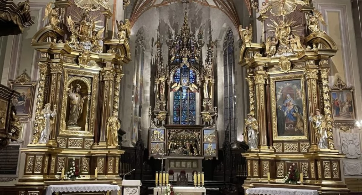 Wnętrza przemyskiej archikatedry pojaśniały i odzyskały pierwotny blask. / FOT. archikatedra.przemyska.pl