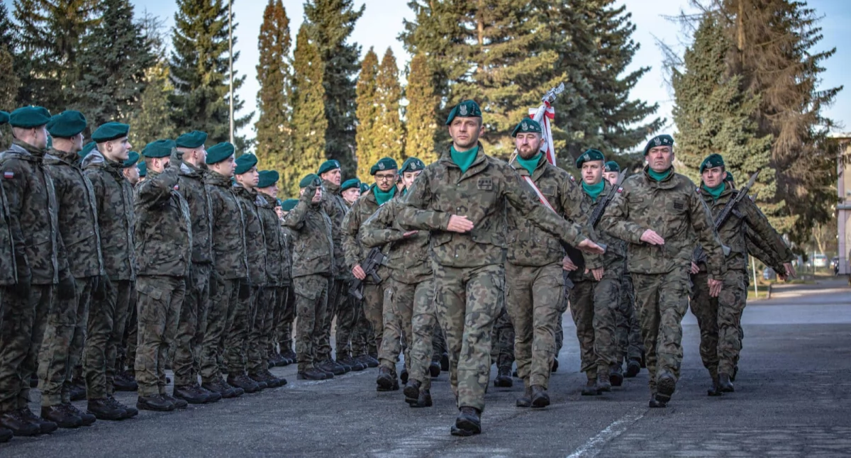 74 ochotników zdecydowało się podjąć wyzwanie i rozpocząć przygodę z wojskiem w ramach dobrowolnej zasadniczej służby wojskowej. / FOT. 14. DAS 