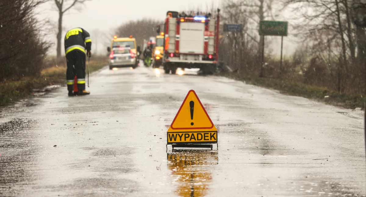 Wypadki / kolizje, tragiczne wypadki drogach powiatu jarosławskiego żyje dwóch latków - zdjęcie, fotografia