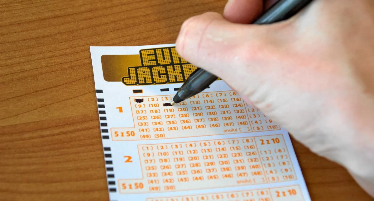 Szczęśliwiec postanowił zainwestować pieniądze w kupon Eurojackpot. Piątkowe losowanie  było dla niego wyjątkowo pomyślne./ FOT. Lotto