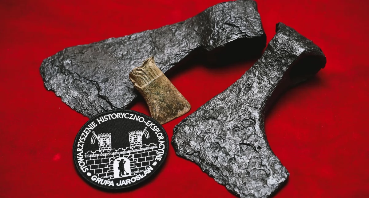 Do Muzeum w Jarosławiu Kamienica Orsettich trafiły bardzo cenne, zabytkowe przedmioty odnalezione przez członków Stowarzyszenia Historyczno-Eksploracyjnego „Grupa Jarosław”. Fot. Łukasz Śliwiński