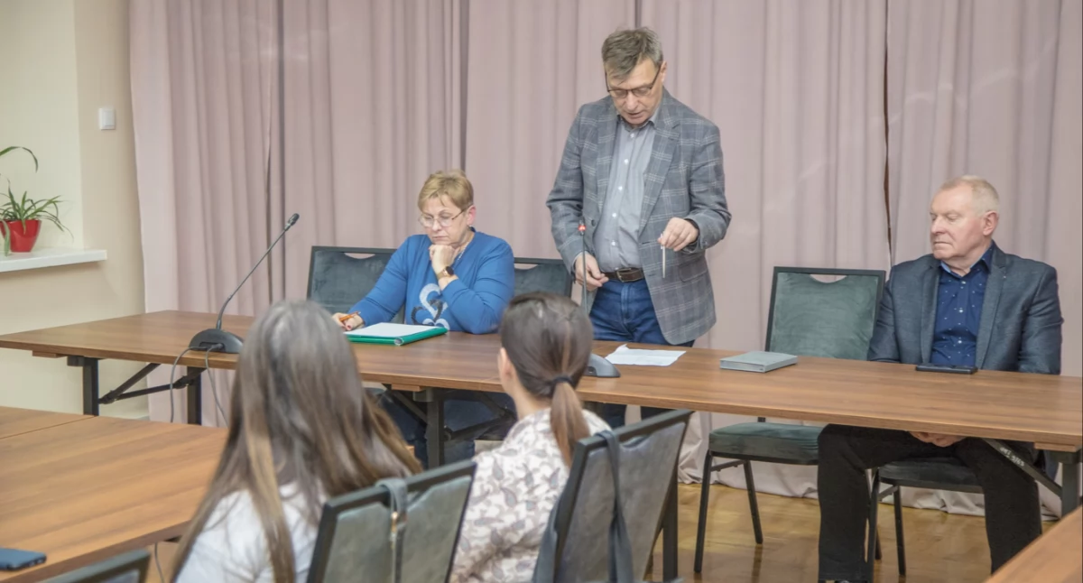 Spotkania z mieszkańcami osiedli zdominowały kwestie inwestycyjne oraz tematy związane z bezpieczeństwem użytkowników ruchu drogowego. Było też o demografii i nowym obowiązku segregacji tekstyliów./ FOT. UM Radymno