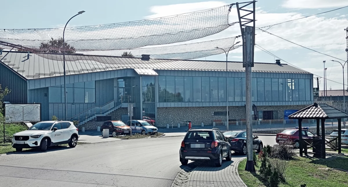 Szef firmy GeoVB Janusz Rawski z Horyńca-Zdroju będzie prowadzić gastronomię w Centrum Dowodzenia Twierdzą Przemyśl na Zniesieniu, tuż obok stoku narciarskiego. Fot. Mariusz Godos
