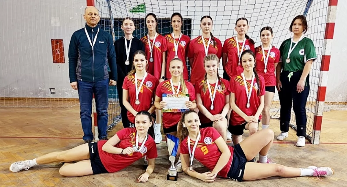 Wicemistrzynie Podkarpacia – I LO im. M. Kopernika w Jarosławiu. Fot. zbiory własne