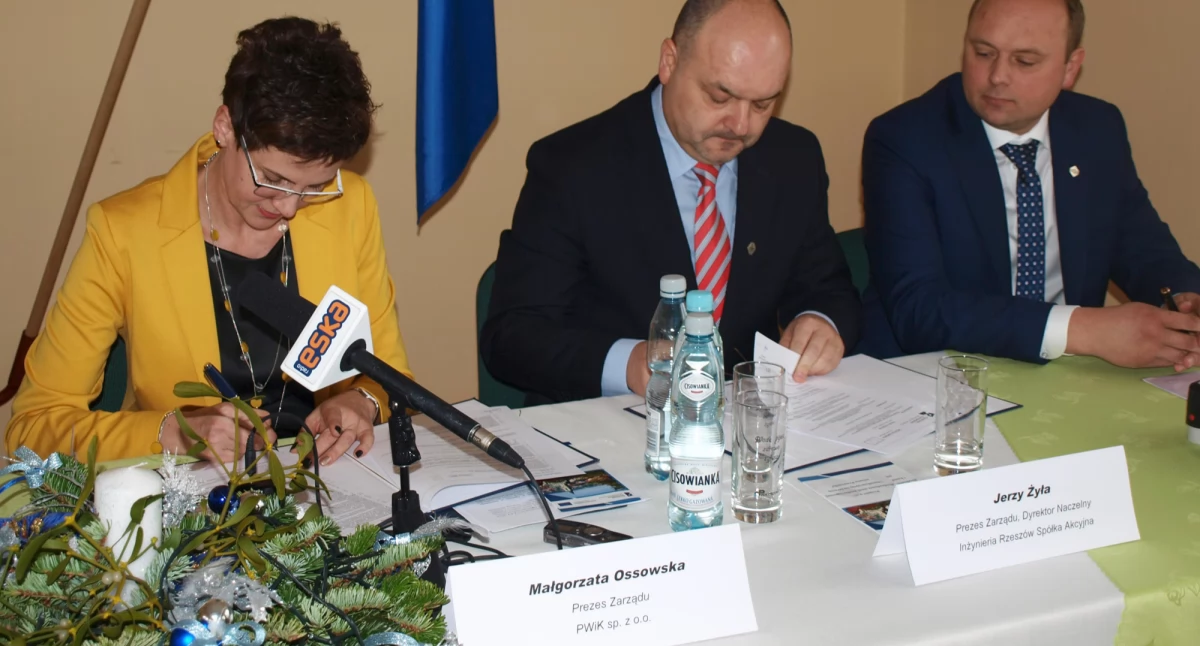 Ostatni tak ambitny – ale i od razu dodać trzeba zrealizowany – plan ma już długą brodę. Było to prawie 8 lat temu, kiedy spółką rządziła Małgorzata Ossowska. Projekt pod nazwą „Rozbudowa sieci wodociągowej i kanalizacyjnej na terenie miasta Przemyśla” kosztował 9 mln 450 tys. zł. Fot. Mariusz Godos