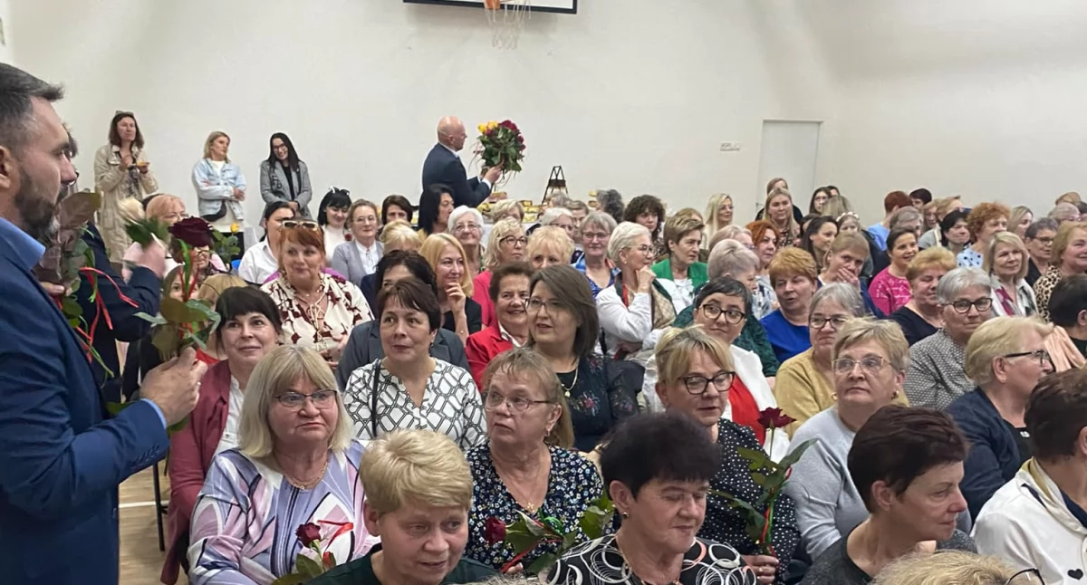 Na imprezie w Krasiczynie bawiło się 150 mieszkanek gminy./ FOT. GOK Krasiczyn