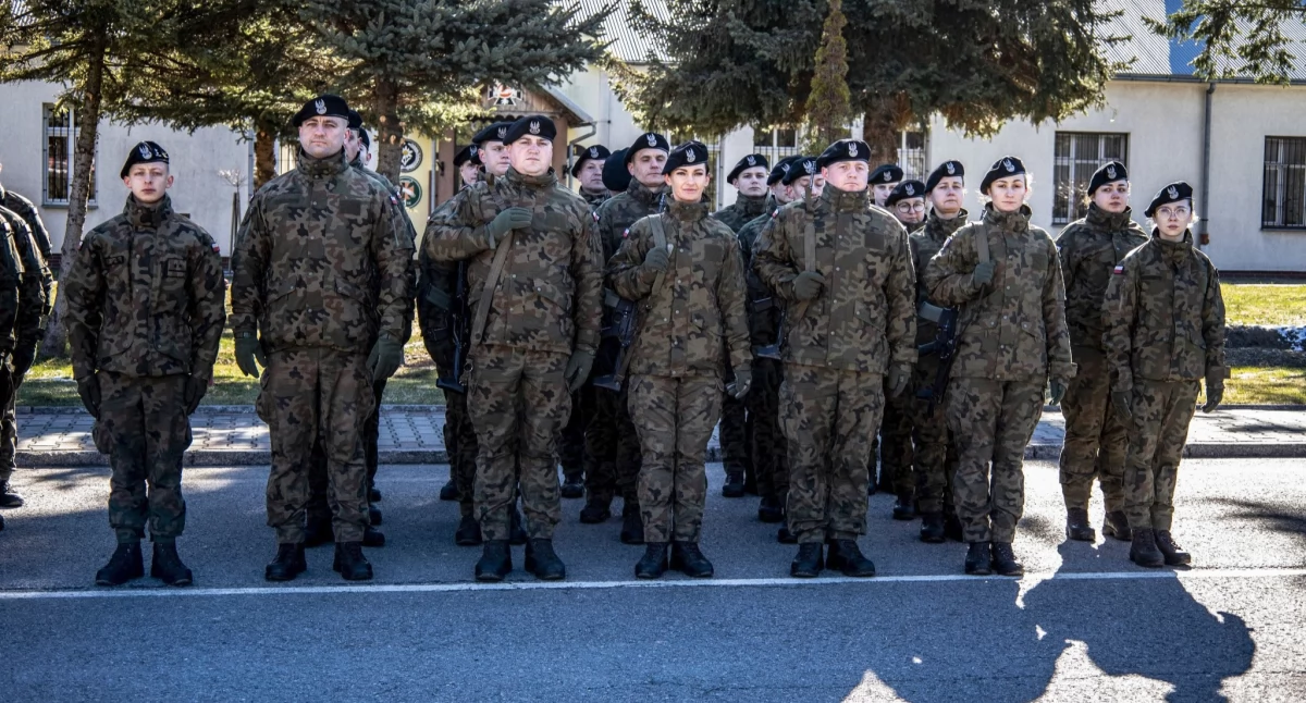 17 marca br. na placu apelowym 1. bcz w Żurawicy odbyło się pierwsze w tym roku wcielenie żołnierzy dobrowolnej zasadniczej służby wojskowej. Fot. 1. bcz Żurawica