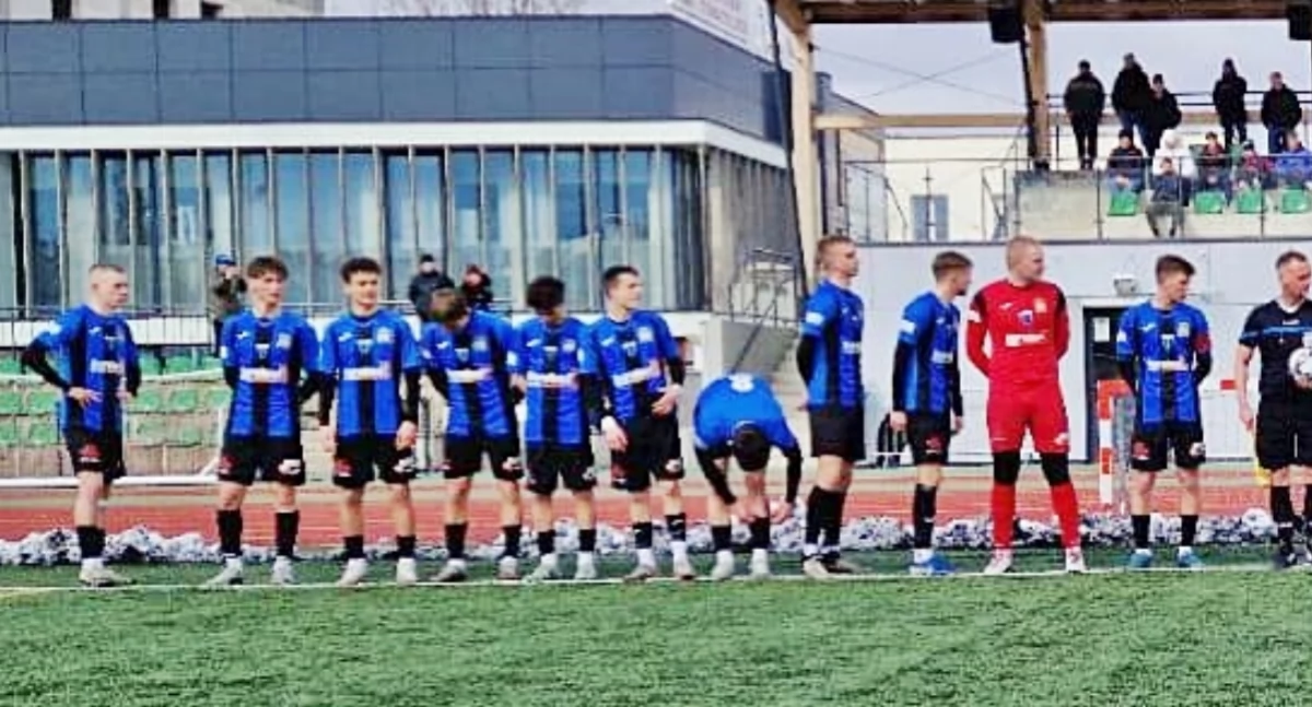 Juniorzy JKS Jarosław na inaugurację zremisowali u siebie z KKP Koroną Kielce, a w 2. kolejce rozbili w Niepołomicach zespół Niepołomicki Sport SA. Fot. JKS Jarosław
