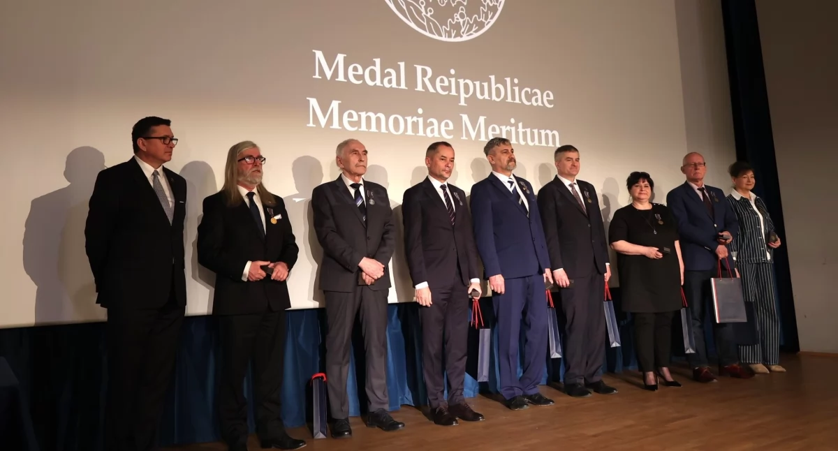 Wręczenie Medali Reipublicae Memoriae Meritum miało miejsce 19 marca w  Wojewódzkim Domu Kultury w Rzeszowie. Wśród odznaczonych znaleźli się m.in. dyrektor SOSW nr 1 w Przemyślu Dorota Wiech-Iwaneczko oraz wójt gminy Lubaczów Wiesław Kapel./ FOT. IPN Rzeszów
