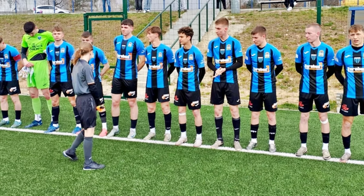 Juniorzy JKS Jarosław pewnie pokonali Sandecję Nowy Sącz. Fot. JKS Jarosław