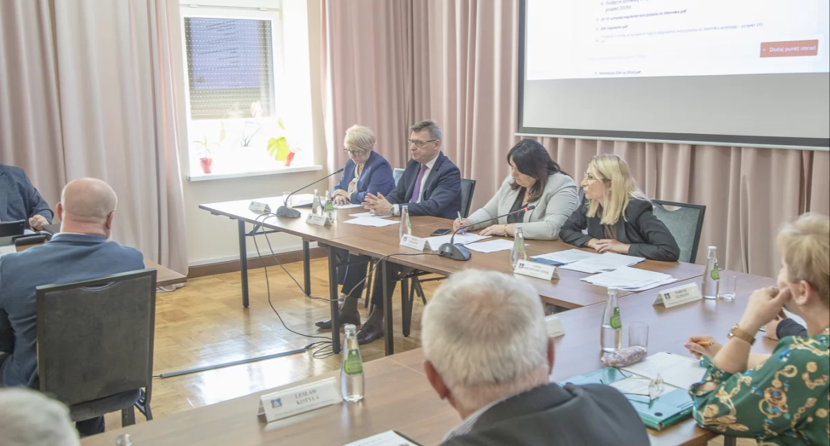 Kwota przewidywana na budżet obywatelski na 2026 rok to 100 tys. zł, czyli tyle samo, co rok wcześniej. Na ostatniej sesji pojawiły się w tej kwestii pewne wątpliwości i głosy, czy  nie warto rozważyć dorzucenia do tej puli 20 czy 50 tys. zł./ FOT. UM Radymno