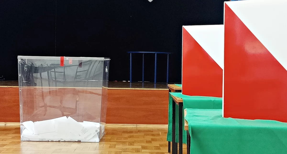 Z danych, jakie uzyskaliśmy w przemyskiej delegaturze Krajowego Biura Wyborczego w naszym regionie średnia frekwencja na godzinę 12 wyniosła 21,68 procent. Fot. Mariusz Godos