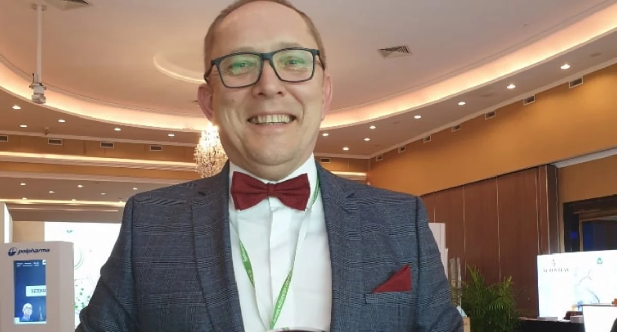 Dr n. med. Maciej Kuligowski z Przemyśla został ponownie prezesem podkarpackiego oddziału Polskiego Towarzystwa Psychiatrycznego. Spośród wielu przyznanych mu laurów najbardziej sobie ceni ogólnopolską nagrodę Złota Synapsa, wręczoną w kategorii Zasłużony dla Psychiatrii. Fot. zbiory własne