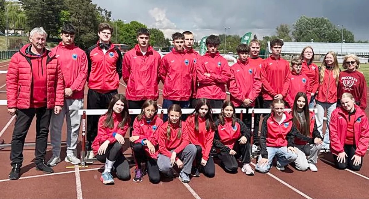 Ekipa przemyskiego UKS „Tempo 5” zdobyła podczas lekkoatletycznych mistrzostw Stalowej Woli cztery medale, w tym trzy złote. Fot. zbiory własne