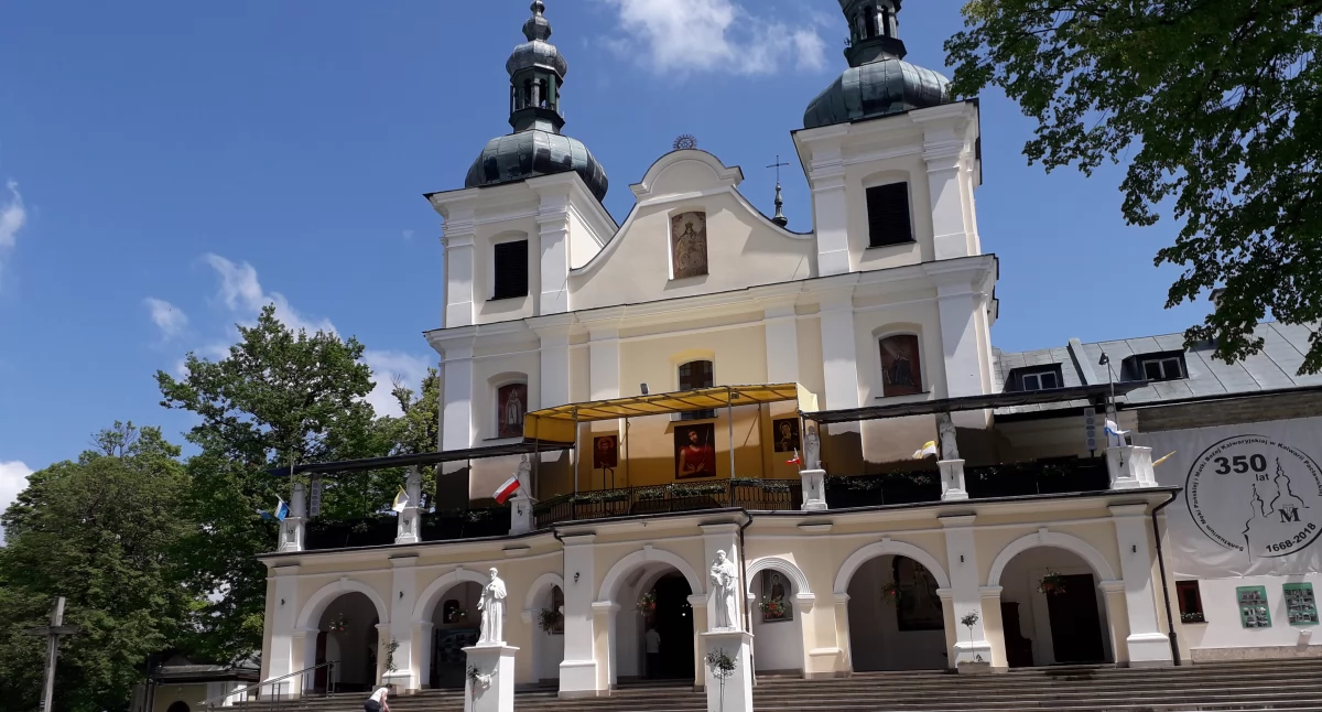 Trzydniowe spotkanie blisko 200 franciszkańskich zakonników w Kalwarii Pacławskiej zakończy się specjalnie przygotowanym orędziem i posadzeniem pierwszych drzew jubileuszowych./ FOT. U. Gielo