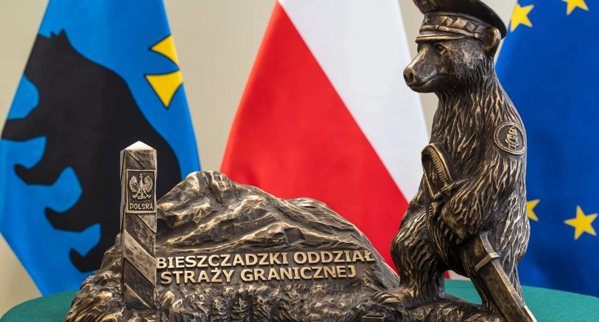 22 maja br. we wschodniej części Rynku w Przemyślu doszło do ceremonii odsłonięcia spiżowego misia BiOSG. Fot. BiOSG Przemyśl