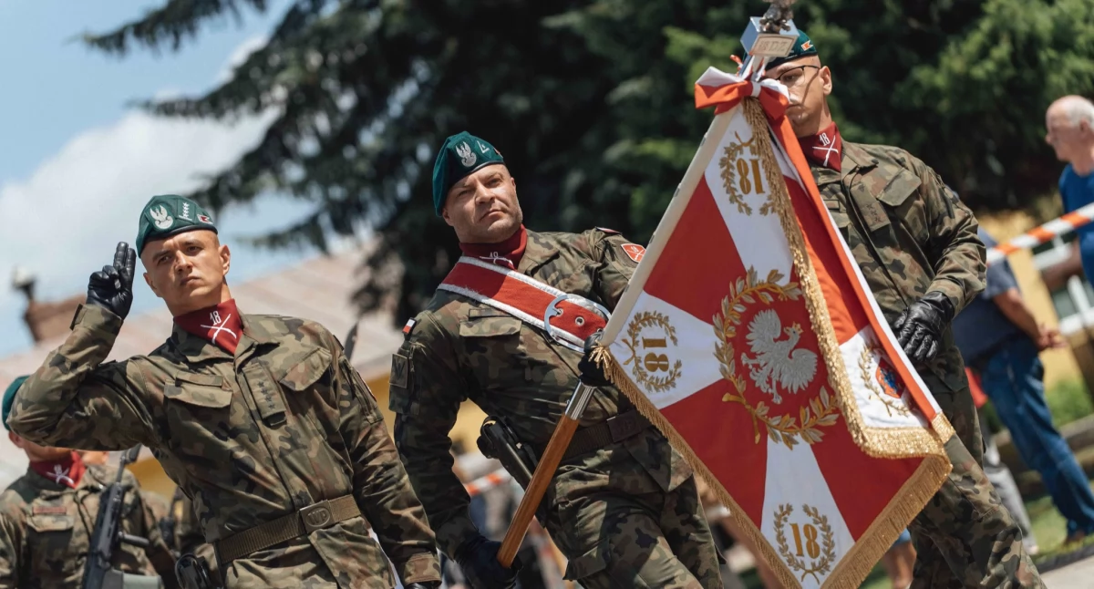 Uroczystość uświetniła defilada wojskowa, a także piknik wojskowy z atrakcjami dla całych rodzin. Fot. 1 bcz Żurawica