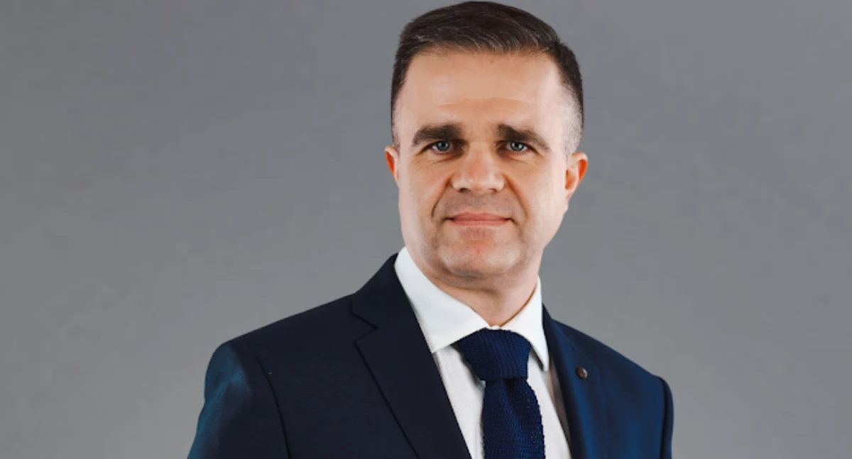 – Daliśmy sobie szansę przez rok, aby cokolwiek na naszej porodówce się zmieniło. Nic nie drgnęło. Moim i całego zarządu priorytetem jest znalezienie pracy przede wszystkim paniom położnym. To około 30-osobowa grupa – zapewnił starosta przeworski Dariusz Łapa. Fot. zbiory własne