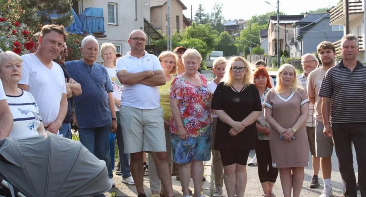 W opinii mieszkańców ulicy Żwirki i Wigury i okolic innym alternatywnym miejscem ulokowania masztu może być choćby Park Zasański – z tej lokalizacji do najbliższego domu jest około 260 metrów, w dodatku teren jest położony wyżej. Nie zamierzają odpuścić rozpoczętej batalii./ FOT. U. Gielo