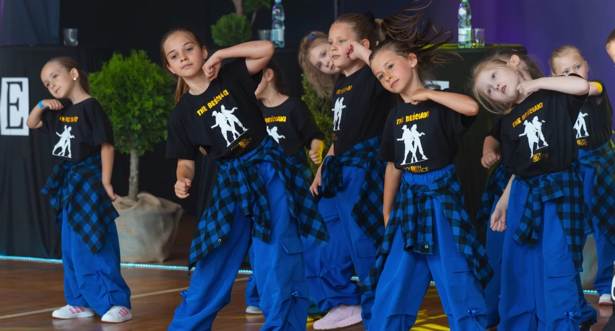 W turnieju wzięły udział pary taneczne startujące w różnych kategoriach wiekowych i prezentujące różne poziomy zaawansowania./ FOT. Golden Dance